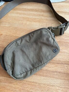 Lululemon Army Green Belt Bag